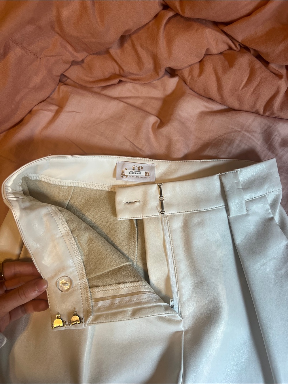 Goldie Boutique leather shorts cream - Picture 3 of 3